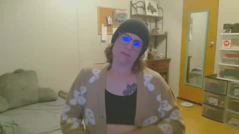 Snapshot of tyyyler93 chatting on February 6, 2025, 5:25 am TylerAlternative online show from February 6, 2025, 5:25 am