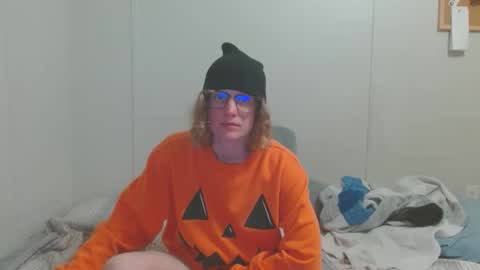 Snapshot of tyyyler93 chatting on February 23, 2025, 3:13 am TylerAlternative online show from February 23, 2025, 3:13 am