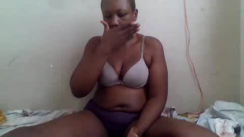 Snapshot of ugandan_quin chatting on January 13, 2025, 7:21 am ugandan_quin online show from January 13, 2025, 7:21 am