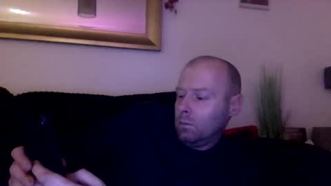 Snapshot of ukmatty3 chatting on December 8, 2024, 8:36 pm ukmatty3 online show from December 8, 2024, 8:36 pm