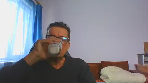 ulmeni7 online show from January 7, 2026, 11:56 am