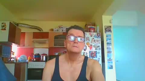 ulmeni7 online show from February 25, 2026, 9:19 am