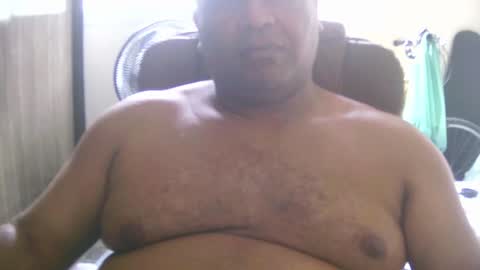 Snapshot of ulmo_br chatting on December 23, 2024, 2:28 pm ulmo_br online show from December 23, 2024, 2:28 pm