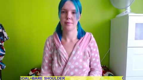 Roxy online show from July 28, 2026, 5:12 pm