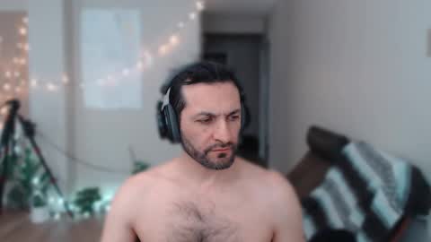 ultratoaster online show from January 11, 2025, 8:43 pm