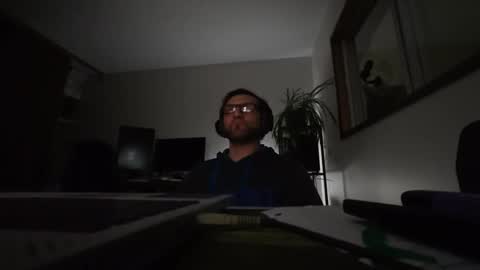 Snapshot of ultratoaster chatting on April 24, 2026, 7:11 am ultratoaster online show from April 24, 2026, 7:11 am