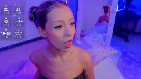 umpa_lummpa_ online show from April 11, 2026, 2:38 am