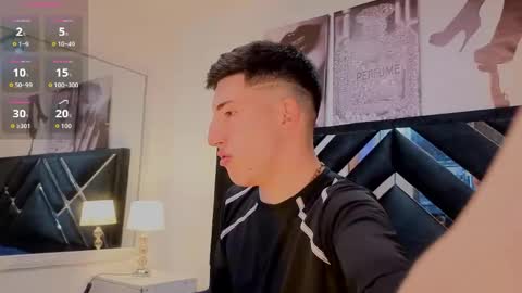 un_sluttyy online show from May 26, 2026, 6:59 pm