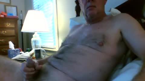 Snapshot of uncman4u2c chatting on February 8, 2025, 3:10 pm uncman4u2c online show from February 8, 2025, 3:10 pm