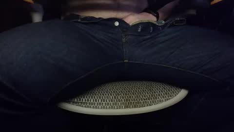 Under the desk online show from February 11, 2026, 3:06 pm