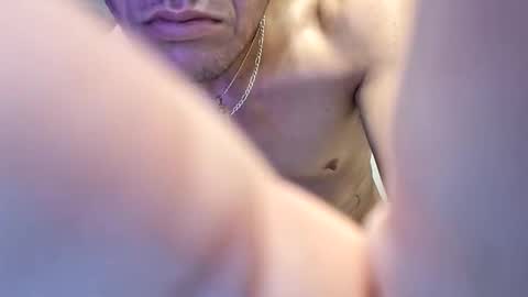 Snapshot of unfoldedlaundry chatting on March 27, 2026, 8:26 am unfoldedlaundry online show from March 27, 2026, 8:26 am