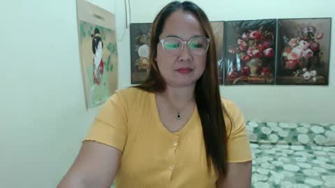 Snapshot of unforgettable_roxy chatting on March 3, 2025, 2:15 pm Roxanne online show from March 3, 2025, 2:15 pm
