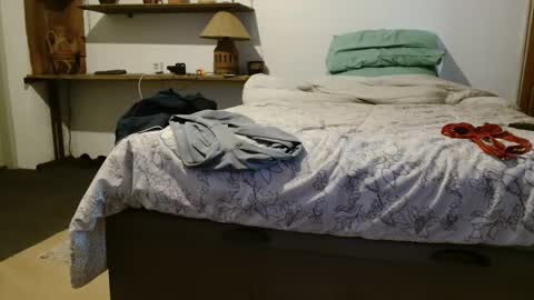 ungcouple21 online show from September 20, 2025, 4:08 pm