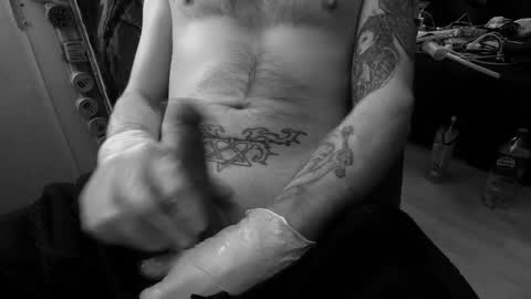 unlitimnaughty_ online show from September 25, 2025, 1:53 am