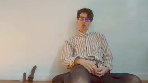 Snapshot of upsetboy chatting on October 26, 2025, 6:58 pm deaf mute boy online show from October 26, 2025, 6:58 pm