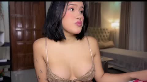 Snapshot of ur_bombshellpatty chatting on July 9, 2026, 5:06 pm ur_bombshellpatty online show from July 9, 2026, 5:06 pm