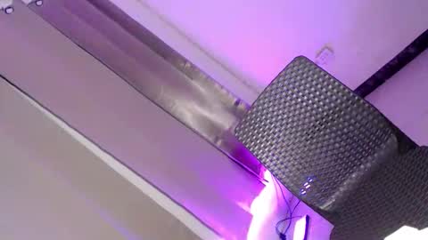 Snapshot of ur_caroline18 chatting on October 4, 2025, 11:41 am ur_caroline18 online show from October 4, 2025, 11:41 am