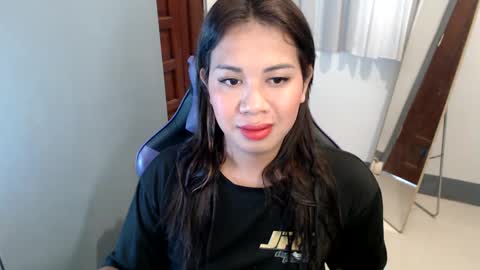 Vee online show from January 11, 2025, 2:52 am