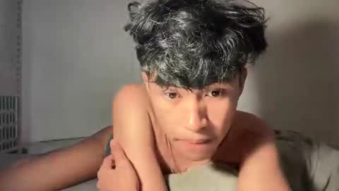 ur_fuckerbttm online show from September 10, 2025, 1:11 pm