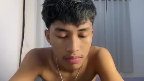 ur_fuckerbttm online show from October 30, 2025, 12:50 pm