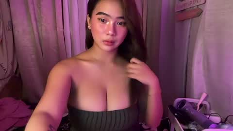 Snapshot of ur_hot_sexy_lucy chatting on June 21, 2026, 11:24 am Lucy online show from June 21, 2026, 11:24 am