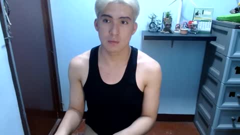 Snapshot of ur_jayqutee chatting on December 25, 2024, 10:37 pm Ur jayqutee online show from December 25, 2024, 10:37 pm