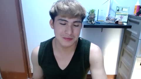 Snapshot of ur_jayqutee chatting on March 2, 2025, 10:48 pm Ur jayqutee online show from March 2, 2025, 10:48 pm