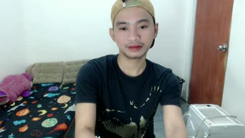 Snapshot of ur_joshuahotnotch chatting on June 17, 2026, 7:11 am ur_joshuahotnotch online show from June 17, 2026, 7:11 am