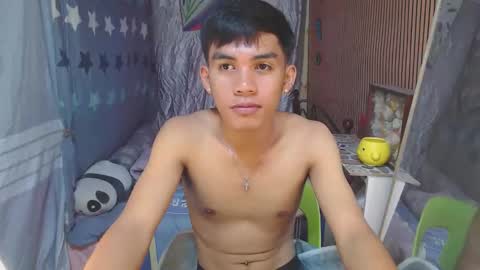 ur_shan21 online show from November 13, 2025, 6:29 pm