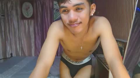 ur_shan21 online show from December 2, 2025, 4:35 pm