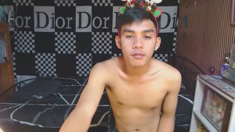 ur_shan21 online show from December 21, 2025, 3:08 pm