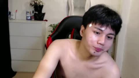 Snapshot of urasaintwink chatting on April 7, 2026, 4:40 pm Bran online show from April 7, 2026, 4:40 pm