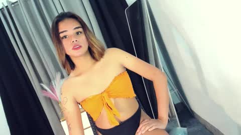 Snapshot of urasian_france69 chatting on December 3, 2024, 9:00 am FRANCINE cum with me in pvt or pwrd online show from December 3, 2024, 9:00 am