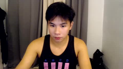 Snapshot of urasian_hardcockxx chatting on December 13, 2024, 9:24 am milly online show from December 13, 2024, 9:24 am