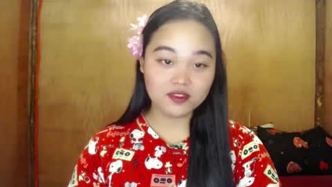 Snapshot of urasian_hotchix69 chatting on December 18, 2024, 8:20 am Lycah online show from December 18, 2024, 8:20 am