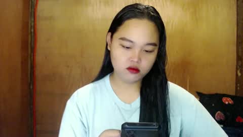 Snapshot of urasian_hotchix69 chatting on January 4, 2025, 9:43 am Lycah online show from January 4, 2025, 9:43 am