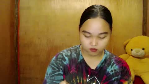 Snapshot of urasian_hotchix69 chatting on February 19, 2025, 9:06 am Lycah online show from February 19, 2025, 9:06 am