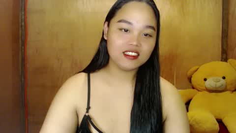 Snapshot of urasian_hotchix69 chatting on March 1, 2025, 5:27 pm Lycah online show from March 1, 2025, 5:27 pm