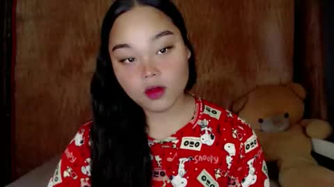 Snapshot of urasian_hotchix69 chatting on September 16, 2025, 4:24 am Lycah online show from September 16, 2025, 4:24 am