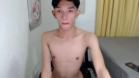 Snapshot of urasian_john20 chatting on October 16, 2025, 12:28 pm urasian_john20 online show from October 16, 2025, 12:28 pm