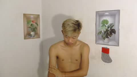 urasian_jomarie online show from March 19, 2026, 10:03 pm