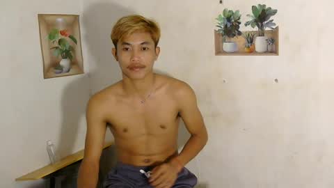 urasian_jomarie online show from July 12, 2026, 12:07 pm