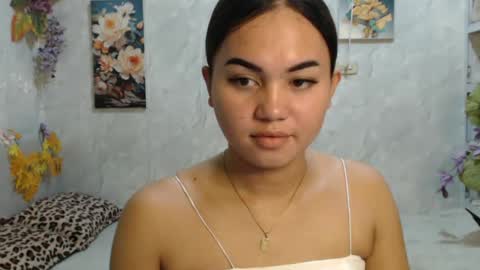 Snapshot of urasian_kat chatting on June 20, 2026, 7:27 pm urasian_kat online show from June 20, 2026, 7:27 pm