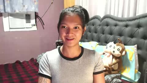 NEWRA  ALLISON online show from May 6, 2026, 1:25 am