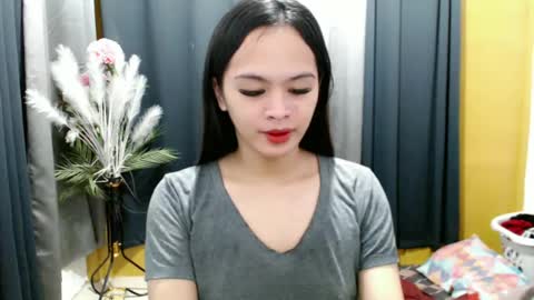 urasiancumgirl_ online show from June 24, 2026, 4:17 pm