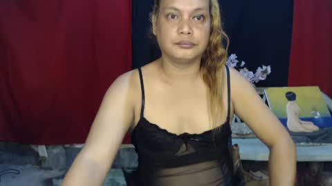 Snapshot of urasiandominaxx chatting on June 27, 2026, 1:50 pm Diane online show from June 27, 2026, 1:50 pm