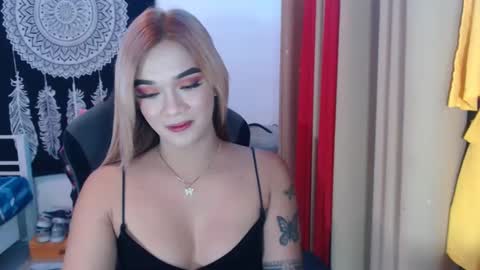 Snapshot of urasiandreamgirlxxx chatting on December 6, 2024, 9:21 am jess online show from December 6, 2024, 9:21 am