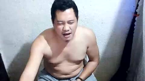 Snapshot of urasianguy90 chatting on February 3, 2026, 4:56 pm carlo online show from February 3, 2026, 4:56 pm