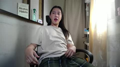 Snapshot of urasiantserika chatting on December 4, 2024, 2:31 am Erika online show from December 4, 2024, 2:31 am