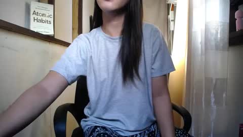 Snapshot of urasiantserika chatting on January 23, 2025, 1:51 am Erika online show from January 23, 2025, 1:51 am